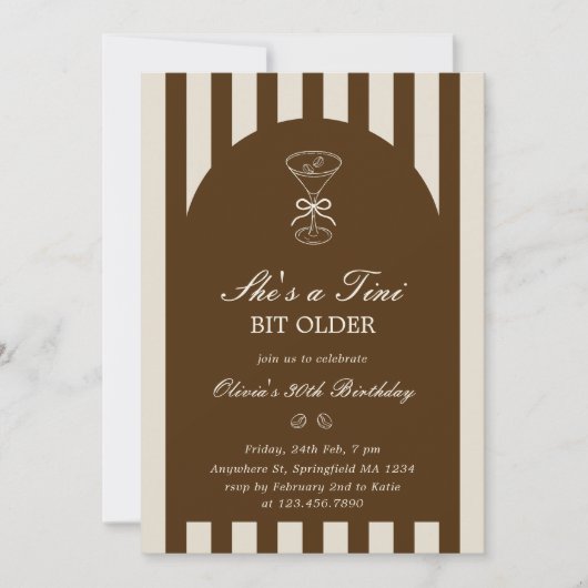 She's A Tini Bit Older Coffee Martini Birthday 招待状 (正面)