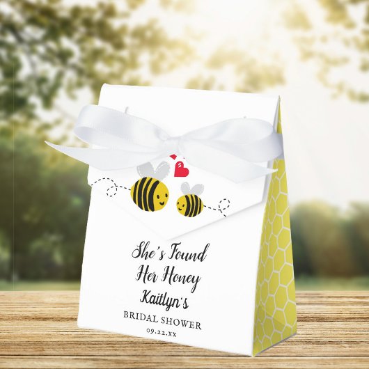 She's Found Her Honey Modern Bee Bridal Shower フェイバーボックス