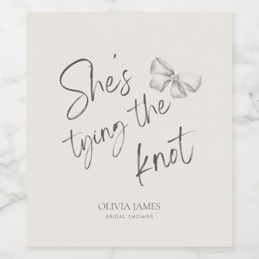 She's Getting Married Bridal Shower ワインラベル (シングルラベル)