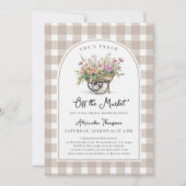 She's Off the Market Cart Gingham Bridal Shower 招待状 (正面)