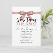 She's Tying the Knot テーマ ダスティピンクのリボン 招待状 (スタンド正面)