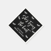 She's Tying the Knot Black and White Bridal Shower スタンダードカクテルナプキン (角)