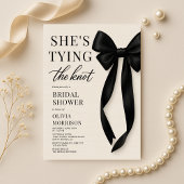 She's Tying The Knot Black Bow Bridal Shower  招待状