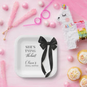 She's Tying The Knot Black Bow Party ペーパープレート (パーティー)