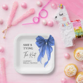 She's Tying The Knot Blue Bow Bridal Shower ペーパープレート (パーティー)