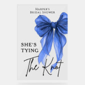 She's Tying The Knot Blue Bow Welcome Sign アクリルサイン (正面)