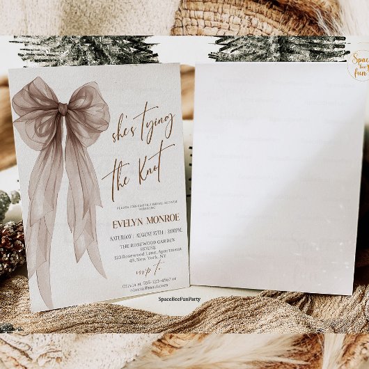 She's tying the knot Bridal shower  招待状