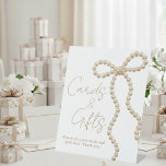 She's Tying the Knot Bridal Shower Cards & Gifts 台座サイン<br><div class="desc">Guide guests effortlessly with this elegant “She’s Tying the Knot” bridal shower cards & gifts pedestal sign, designed to add a refined and organized touch to your celebration setup. Perfect for placing on gift tables or welcome displays, this sign complements chic, modern, and feminine bridal shower themes while keeping the...</div>