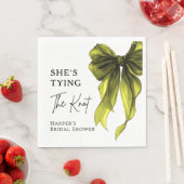 She's Tying The Knot Chartreuse Bow Bridal Shower スタンダードランチョンナプキン (インサイチュ)