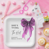 She's Tying The Knot Purple Bow Bridal Shower ペーパープレート (パーティー)