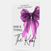 She's Tying The Knot Purple Bow Welcome Sign アクリルサイン (傾斜)