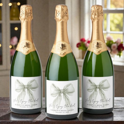 Shes Tying The Knot Sage Green Bow Bridal Shower スパークリングワインラベル