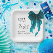 She's Tying The Knot Turquoise Bow Bridal Shower ペーパープレート (パーティー)