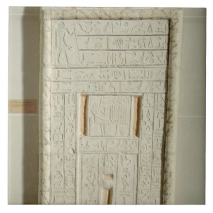 Sheshi、紀元前のc.2300-2200の偽のドア(色彩の鮮やかなライム タイル