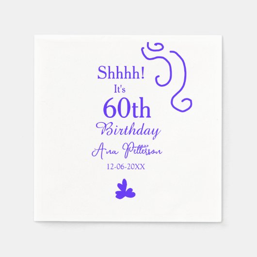 Shhそれは60歳の誕生日の追加の名前パープルスペインの r スタンダードカクテルナプキン (正面)