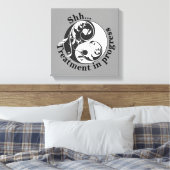 Shhトリートメント進行中、スクロールインとヤン キャンバスプリント (インサイチュ (寝室))