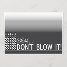 Shh驚きの誕生日のパーティの招待状|の黒