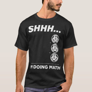 Shhh私は数学のジムを行っているフィットネススおもしろいウェイト Tシャツ