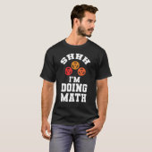 Shhh I'Doing Math Weight Lifting おもしろいフィットネス Tシャツ (正面フル)