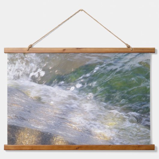 Shimmering Water on Rocks Wood Wall Tapestry 吊り下げ型タペストリー (正面)