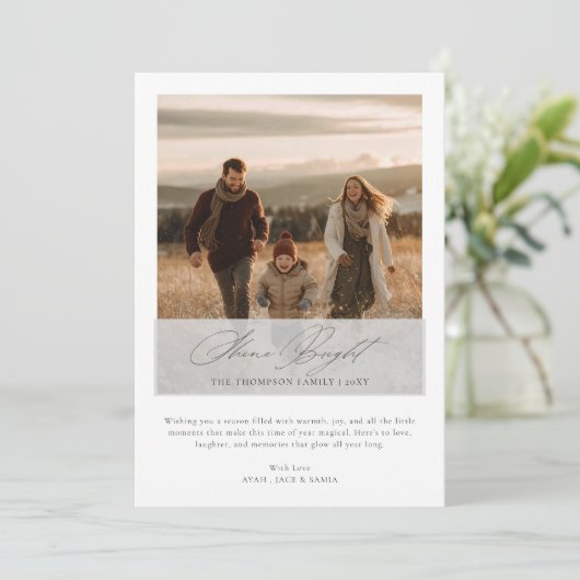 Shine Bright Elegant Script Rustic Christmas Photo シーズンカード (スタンド正面)