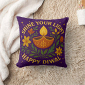 Shine Your Light – Happy Diwali Throw Pillow クッション (ブランケット)