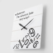 Shiplapの素朴な時計: 正方形の柱時計 スクエア壁時計 (傾斜)