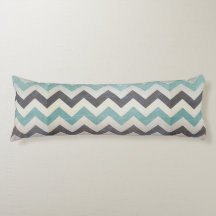 Shirley Taylorによる金属テクスチャ上のシェブロン模様