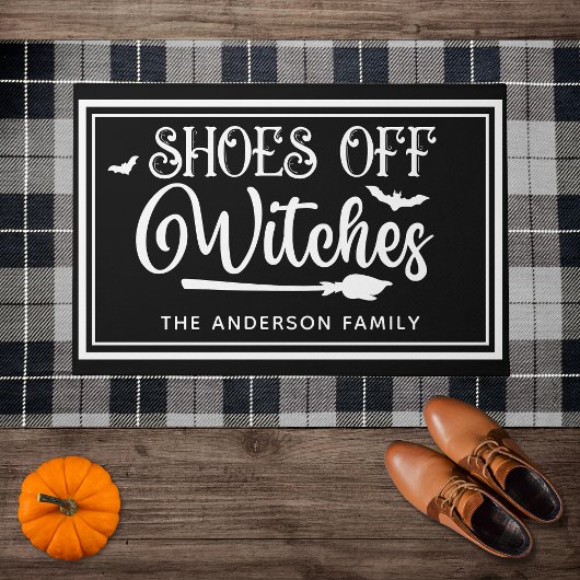 Shoes Off Witches - Funny Halloween ドアマット