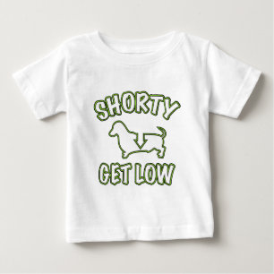 Shortyは低いダックスフントを得ます ベビーTシャツ