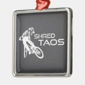Shred Taos New Mexico Mountain Biking メタルオーナメント (左)