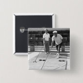 Shuffleboard 缶バッジ (正面&裏面)