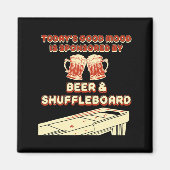 Shuffleboard Player Beer  マグネット (正面)