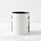 Shut Your Front Door Mug – Funny Ghost & Haunted ツートーンマグカップ (中央)