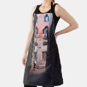 SIの白シャツと黒パンツ歩くの女性 エプロン (インサイチュ)