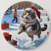 Siberian Cat Running in Snow with Christmas Hat 缶バッジ (正面)