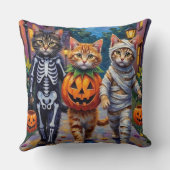 Siberian Cats Trick-or-Treating Halloween Costumes クッション (裏面)