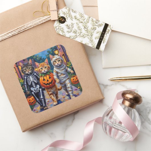Siberian Cats Trick-or-Treating Halloween Costumes スクエアシール (ギフト)