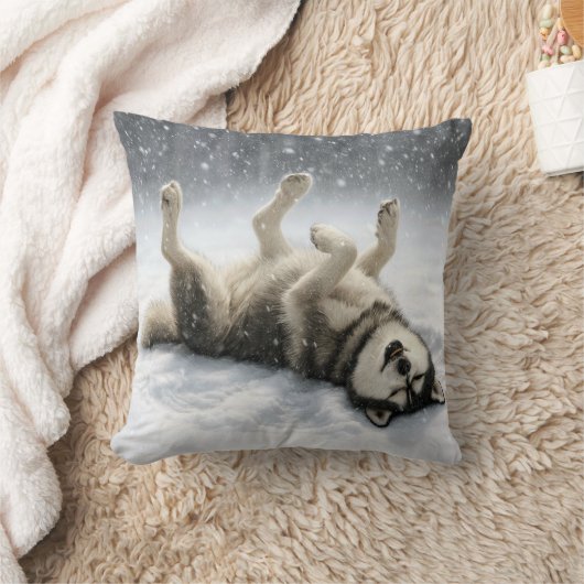Siberian Huskey Creating a Snow Angel クッション (ブランケット)