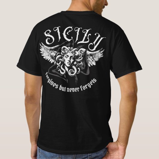 Sicily Forgives but Never Forgets Gothic Trinacria Tシャツ (裏面)