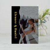 Side Wave Black & White Monogram Photo 結婚's 箔招待状 (立ち正面)