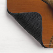Sieste du chaton sur guitare マウスパッド (コーナー)