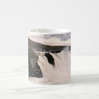 Sigaldaの滝のマグの絵画 コーヒーマグカップ