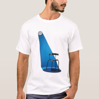 Signification de l'horloge et de la chaise   tシャツ