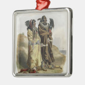 Sih-ChidaおよびMahchsi-Karehde、Mandanのインディアン、pla メタルオーナメント (左)