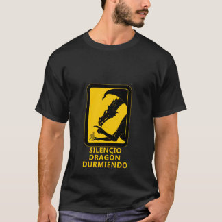 Silencio dragón durmiendo. tシャツ