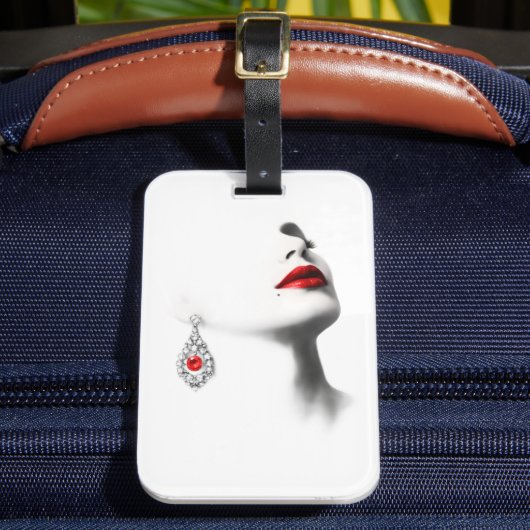 Silent Beauty – Monochrome Charcoal Art with Red  ラゲッジタグ (正面インサイチュ2)