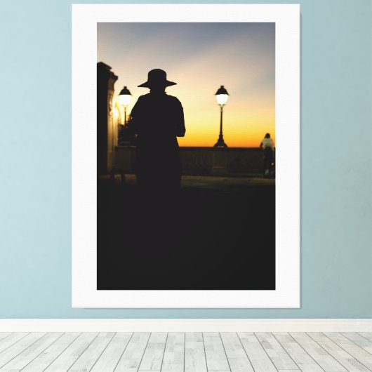 Silhouette at Sunset キャンバスプリント (インサイチュ (ウッドフロア))