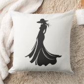 👗 Silhouette Élégante de Femme en Robe Flottante  クッション (ブランケット)