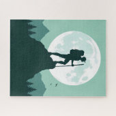 Silhouette Hiker on Peak with Moon and Mountains ジグソーパズル (横)